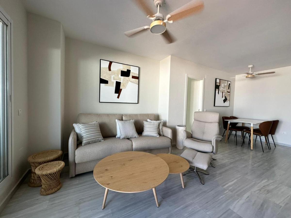 2 Bed Penthouse With Sea View Leilighet Torremolinos Eksteriør bilde