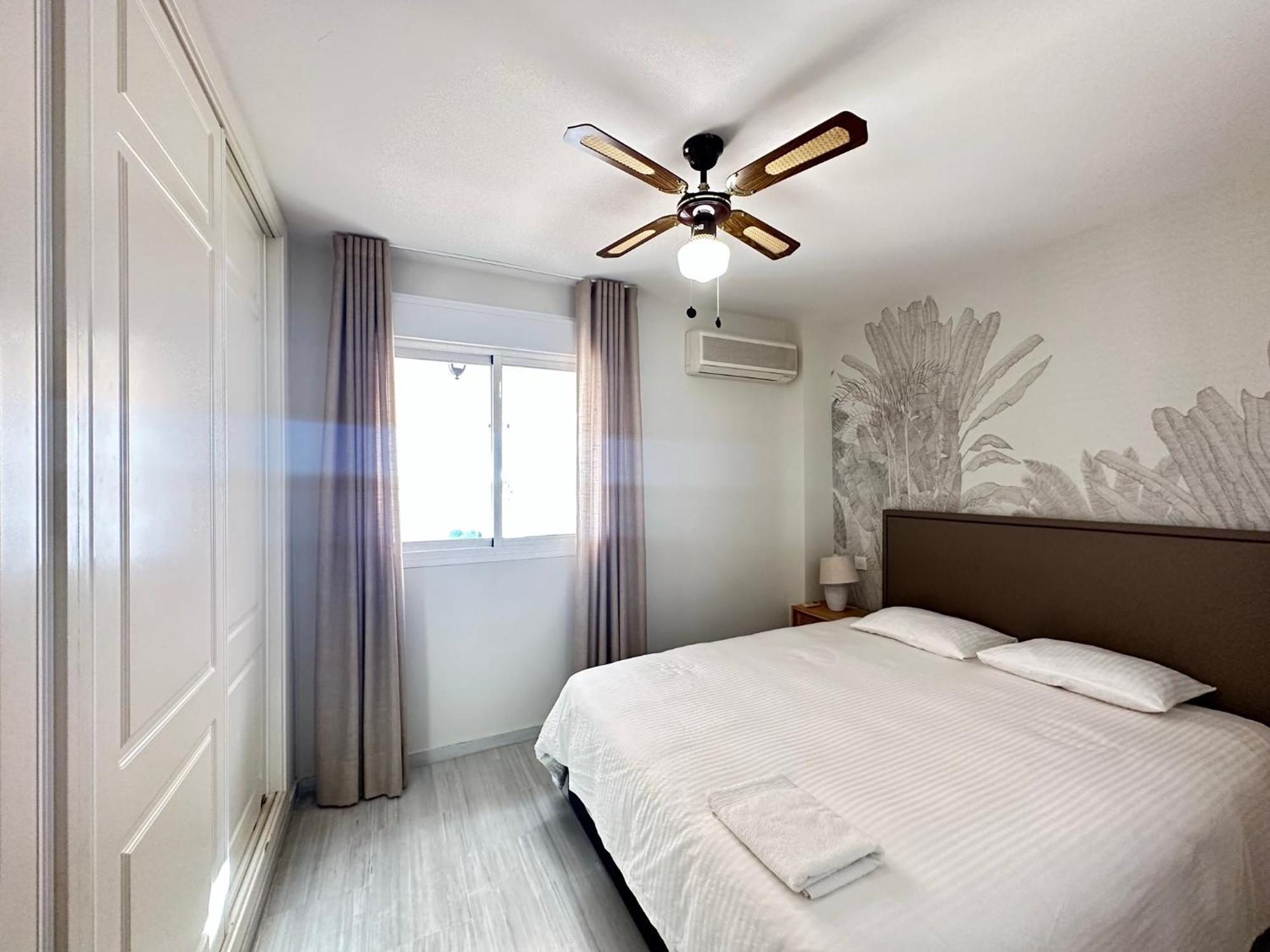 2 Bed Penthouse With Sea View Leilighet Torremolinos Eksteriør bilde
